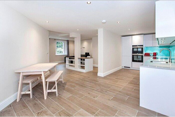 1 Bedroom Flat To Rent In Parish View, A High Street, Windsor, SL4