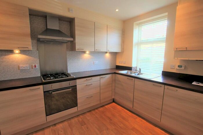 3 Bedroom Terraced House To Rent In Littlelands, Cottingley, Bingley, BD16