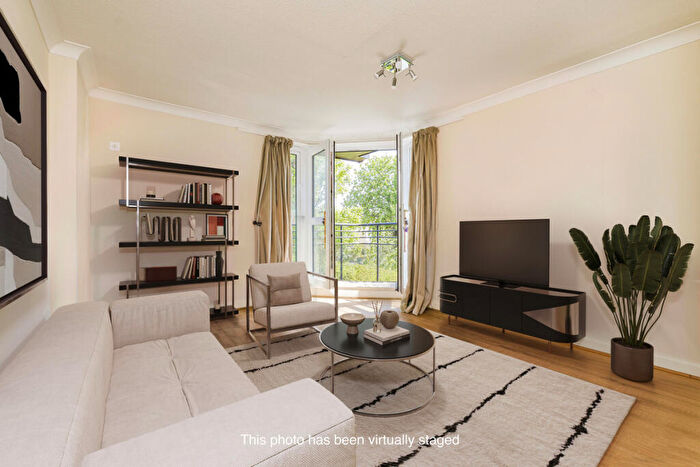 1 Bedroom Apartment For Sale In Croydon Road, Beckenham, BR3