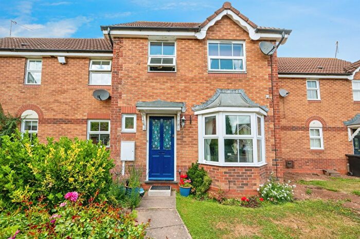 3 Bedroom Terraced House For Sale In Chepstow Avenue, Berkeley Beverborne, Worcester, WR4