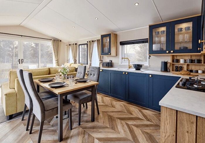 3 Bedroom Semi-Detached House For Sale In Manor Road, Hunstanton, Norfolk, PE36