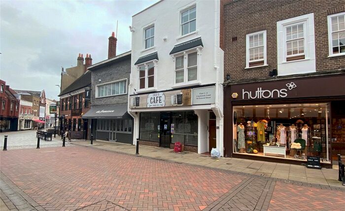 1 Bedroom Flat To Rent In Peascod Street, Windsor, SL4