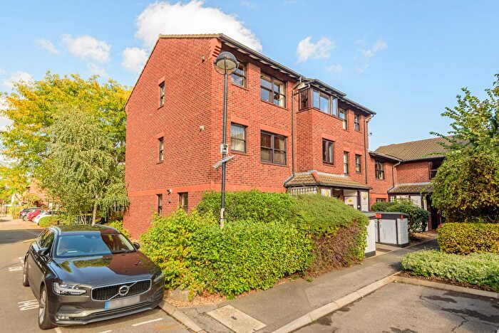 1 Bedroom Flat To Rent In Holley Road, London, W3