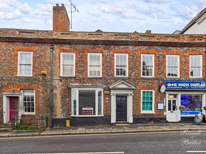 1 Bedroom Flat To Rent In West Street, Buckingham, MK18