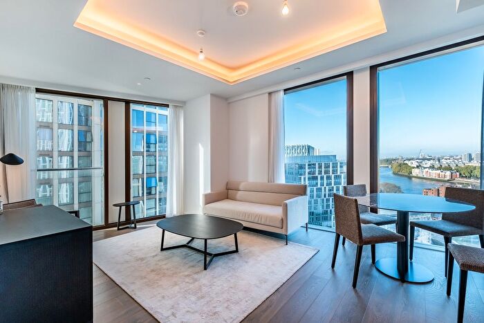 2 Bedroom Flat To Rent In Carnation Way, London, SW8