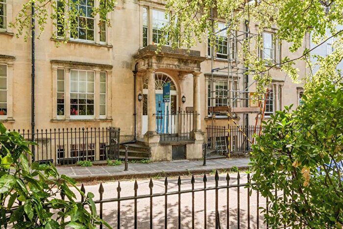 2 Bedroom Flat For Sale In Dowry Square, Hotwells, BS8