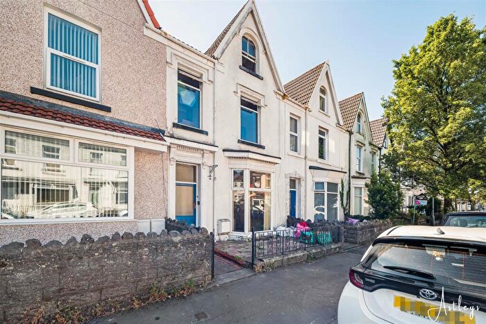 3 Bedroom Terraced House For Sale In St. Helens Avenue, Swansea, SA1
