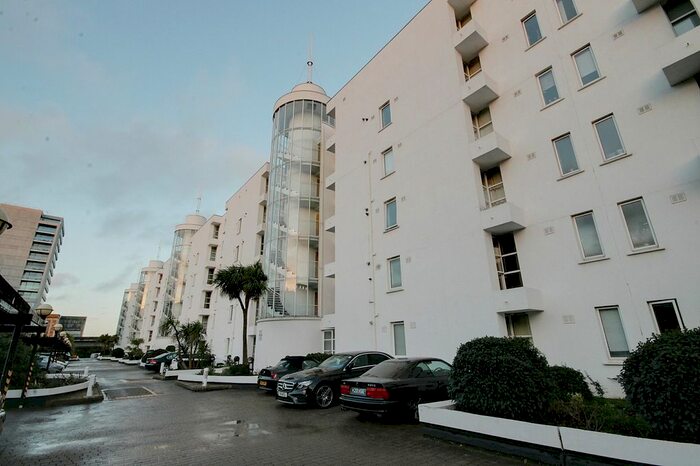 1 Bedroom Flat To Rent In Barrier Point Road, London, E16