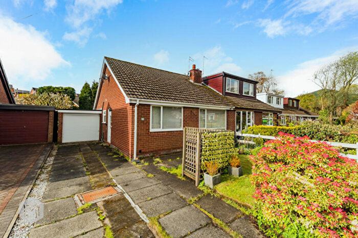 2 Bedroom Bungalow For Sale In Whitecroft Drive, Bury, Greater Manchester, BL8