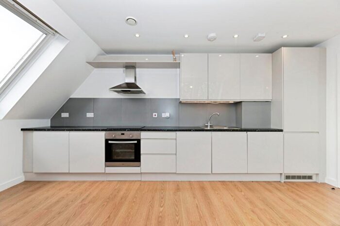 2 Bedroom Flat For Sale In Challenge Court, Leatherhead, Surrey, KT22