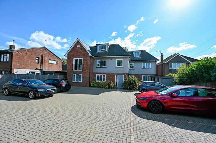 2 Bedroom Flat For Sale In Wimborne Road West, Wimborne, BH21
