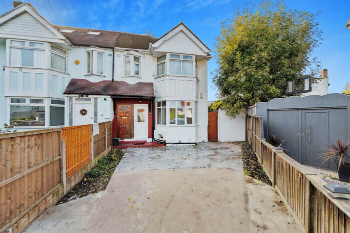 2 Bedroom Flat To Rent In The Grange, Wembley, HA0