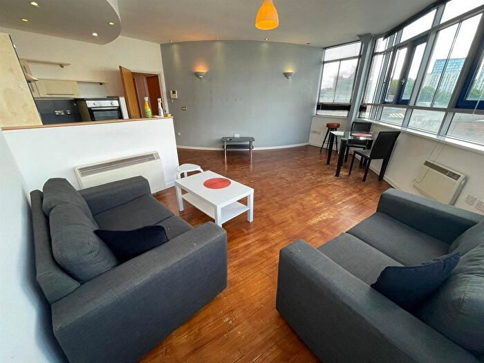 2 Bedroom Flat To Rent In Byron Street, Leeds, LS2