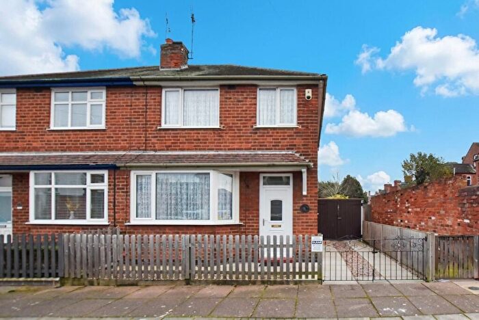 3 Bedroom Semi Detached House For Sale In Florence Street, Aylestone, Leicester, LE2
