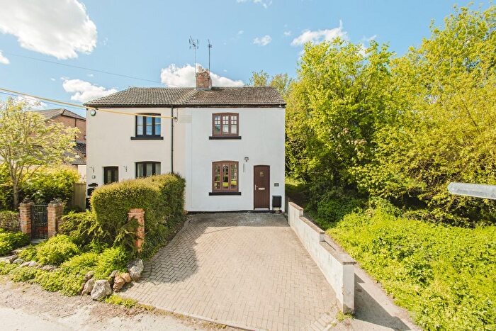 3 Bedroom Semi-Detached House For Sale In Chapel Lane, Wanborough, Swindon, Wiltshire, SN4