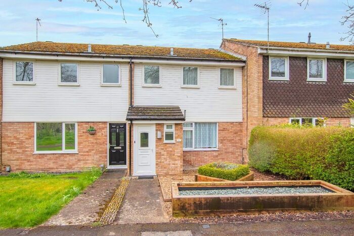 3 Bedroom Property To Rent In Okeley Lane, Tring, HP23