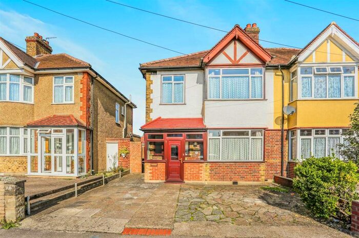 3 Bedroom Semi-Detached House To Rent In Abbotts Road, Cheam, Sutton, SM3