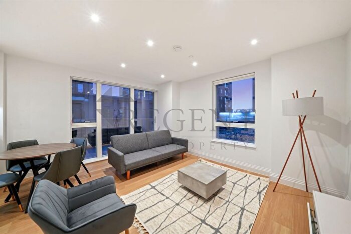 2 Bedroom Flat To Rent In Huntley Wharf, Reading, RG1