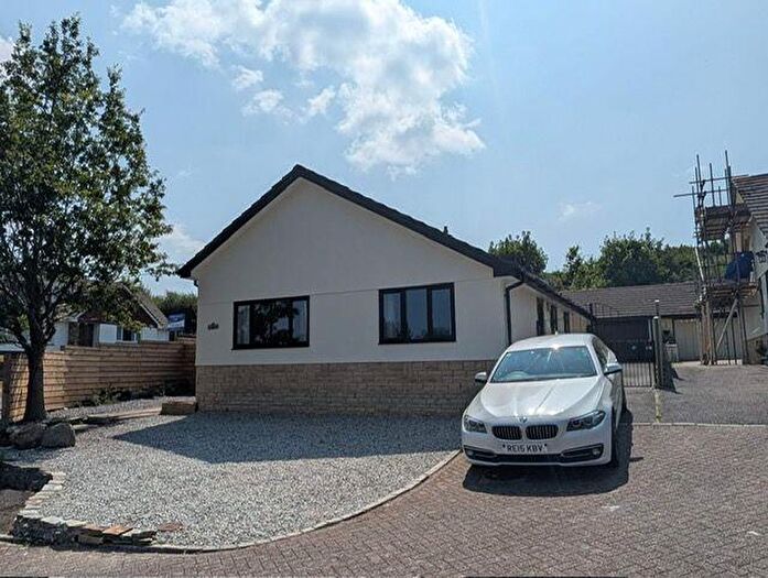 2 Bedroom Detached Bungalow For Sale In Oaktree Close, Holmbush, St. Austell, PL25
