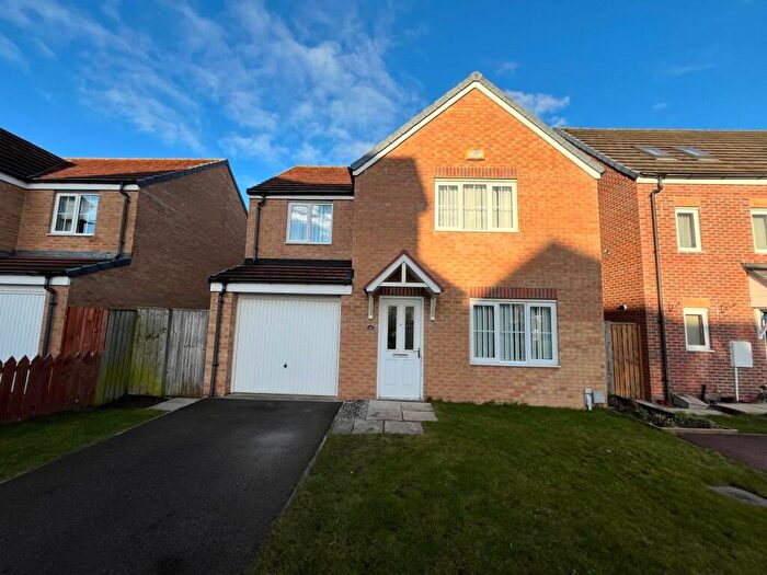 4 Bedroom Detached House For Sale In Springbank, Peterlee, Co Durham, SR8