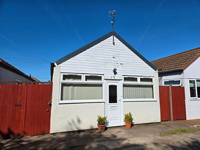 1 Bedroom Detached Bungalow For Sale In Sea Bank Road, Chapel St. Leonards, Skegness, PE24