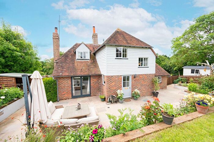 3 Bedroom Property For Sale In Bassells Lane, West Grinstead, RH13