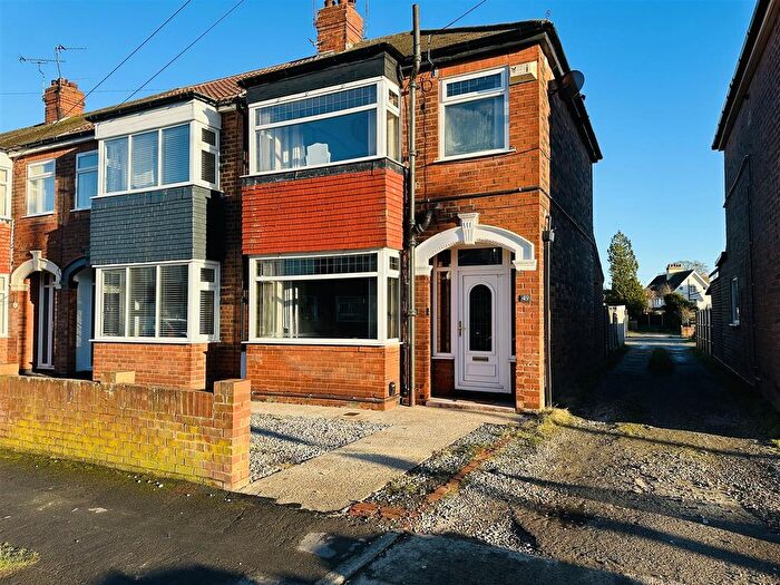 3 Bedroom End Terrace House For Sale In Bernadette Avenue, Hull, HU4