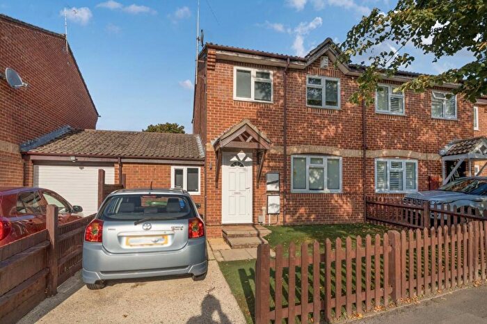 3 Bedroom Semi-Detached House For Sale In Hawley Lane, Farnborough, Hampshire, GU14
