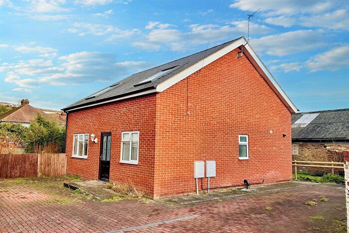 3 Bedroom Detached House For Sale In London Road, Dover, CT17
