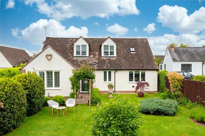 4 Bedroom Detached House For Sale In Brize Norton Road, Minster Lovell, Oxfordshire, OX29