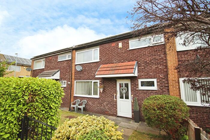 3 Bedroom Terraced House For Sale In Brayton Garth, Leeds, LS14
