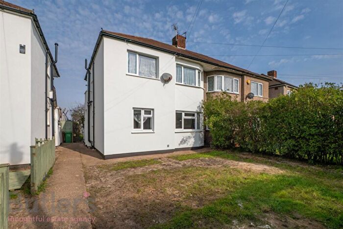 2 Bedroom Flat To Rent In Wrythe Lane, Carshalton, SM5