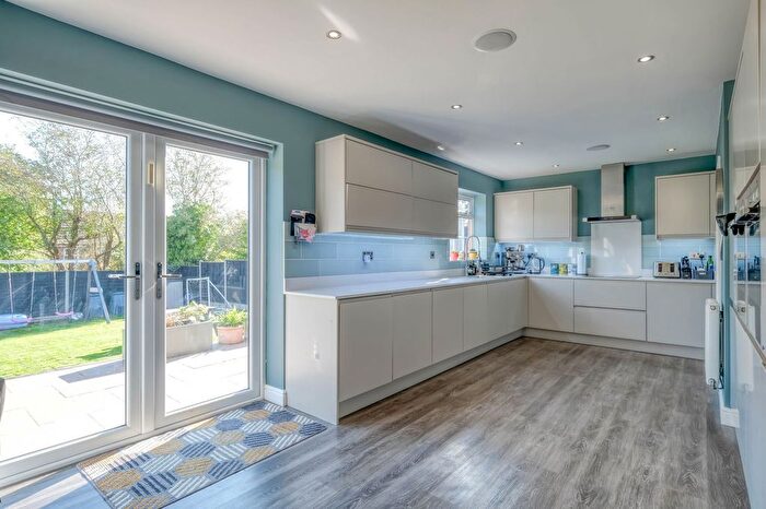 4 Bedroom Detached House For Sale In St. Francis Avenue, Solihull, B91
