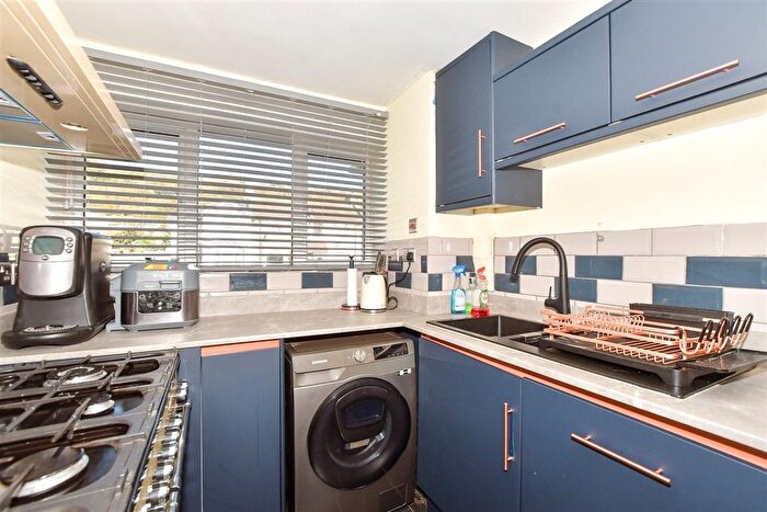 3 Bedroom Semi Detached House For Sale In Old Folkestone Road, Aycliffe, Dover, Kent, CT17