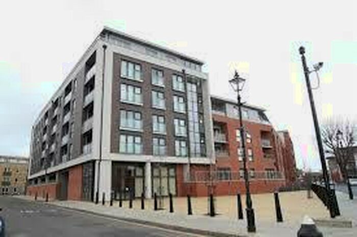 1 Bedroom Apartment To Rent In Windsor Court, Mostyn Grove, Bow, E3
