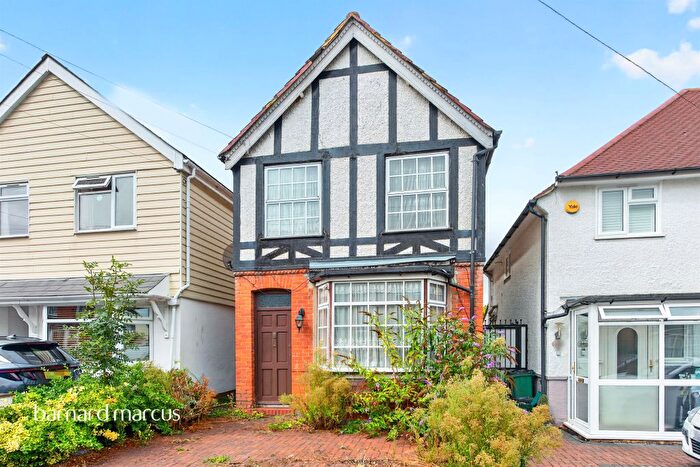 3 Bedroom Detached House For Sale In Southcote Road, Merstham, Redhill, RH1