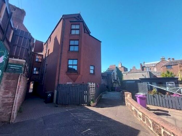 2 Bedroom Flat To Rent In St Colmes Close, Kirriemuir, DD8