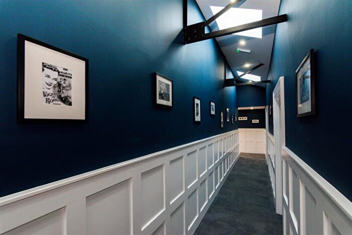 1 Bedroom Flat To Rent In Low Lane, Horsforth, Leeds, West Yorkshire, LS18