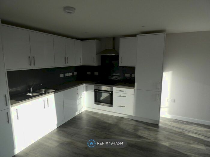 1 Bedroom Flat To Rent In St Chad's Avenue, Portsmouth, PO2