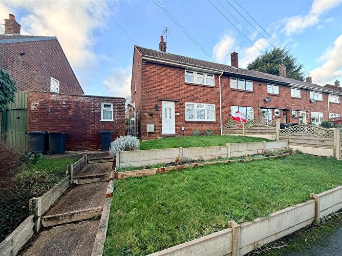 2 Bedroom End Terrace House For Sale In Ashwood Road, Nuneaton, CV10