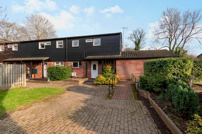 2 Bedroom Property To Rent In Mezen Close, Northwood, HA6