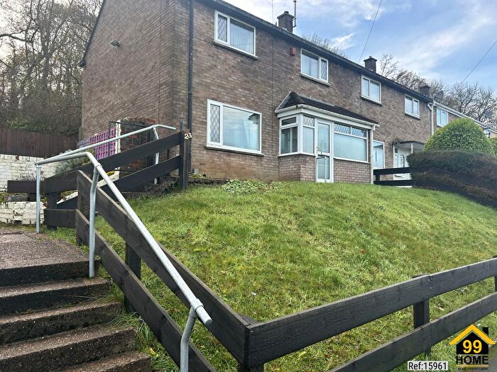 3 Bedroom End Of Terrace House For Sale In Newport, NP19