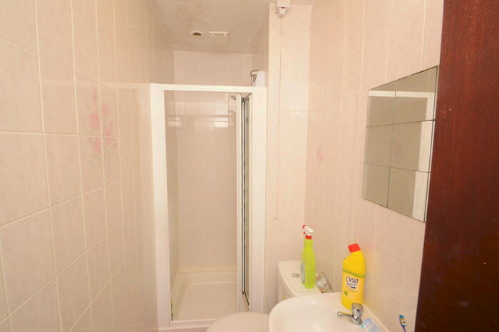 5 Bedroom Detached House To Rent In Landcross Road, Fallowfield, Manchester, M14