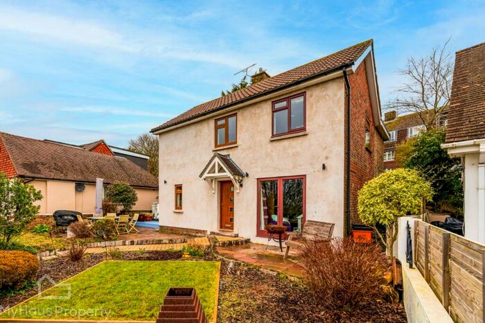 4 Bedroom Detached House To Rent In Carden Hill, Brighton, East Sussex, BN1