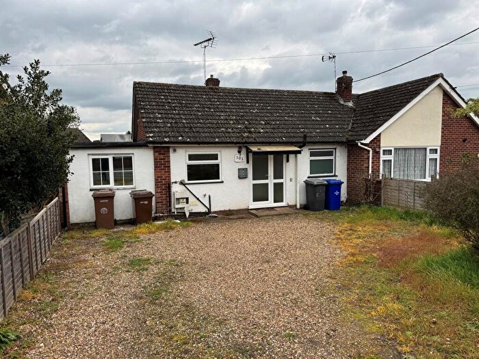 3 Bedroom Semi-Detached Bungalow For Sale In Crown Street, Brandon, IP27