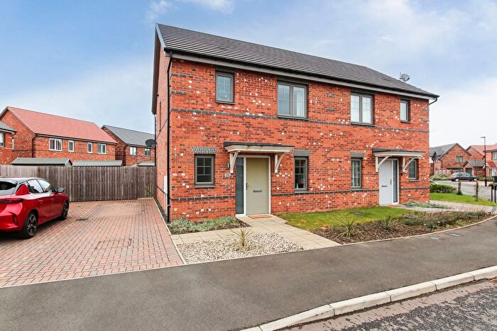 3 Bedroom Semi-Detached House For Sale In Meadow Gardens, Cygnet Park, NE12