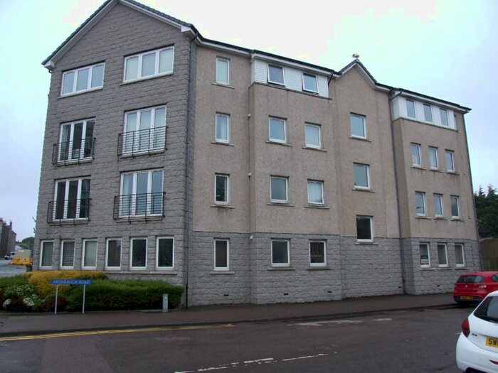 2 Bedroom Flat To Rent In Pittodrie Place, Pittodrie, Aberdeen, AB24
