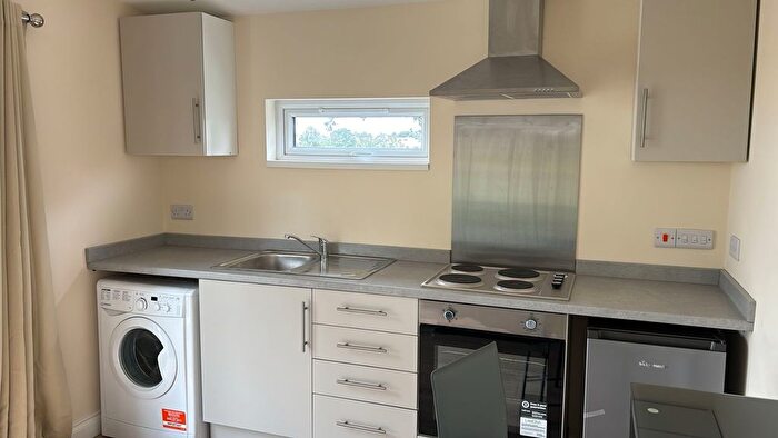1 Bedroom Mobile/park Home To Rent In Woodside Home Park, Woodside, Luton, Bedfordshire, LU1
