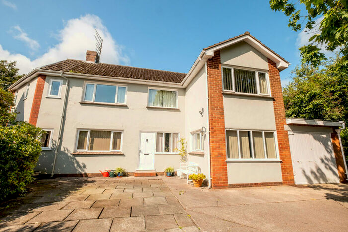 5 Bedroom Detached House For Sale In Beverley Close, Wrea Green, PR4