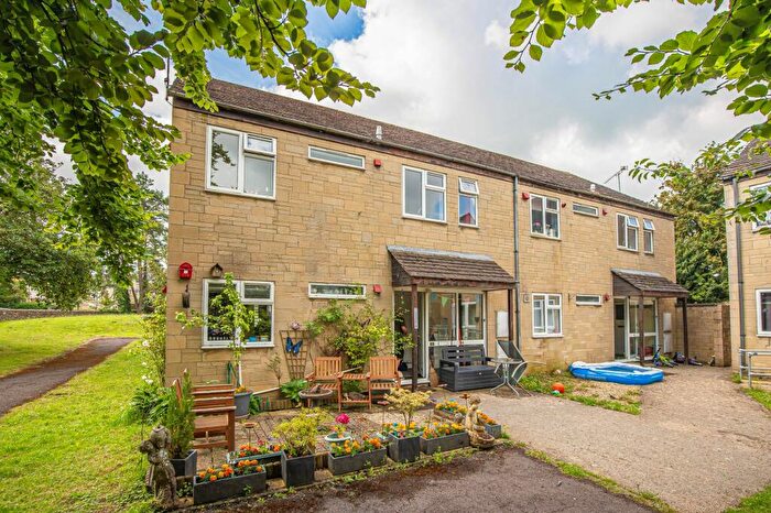 2 Bedroom Apartment For Sale In Barley Close, Malmesbury, SN16